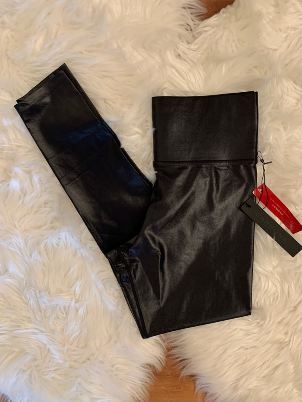 Carbon38 NWT Takara High-Rise Full Length Black Shiny Leggings Sz LARGE crb464